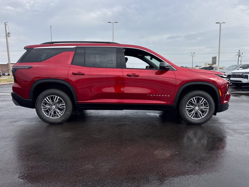 2027 Chevrolet Traverse LT - Photo 7