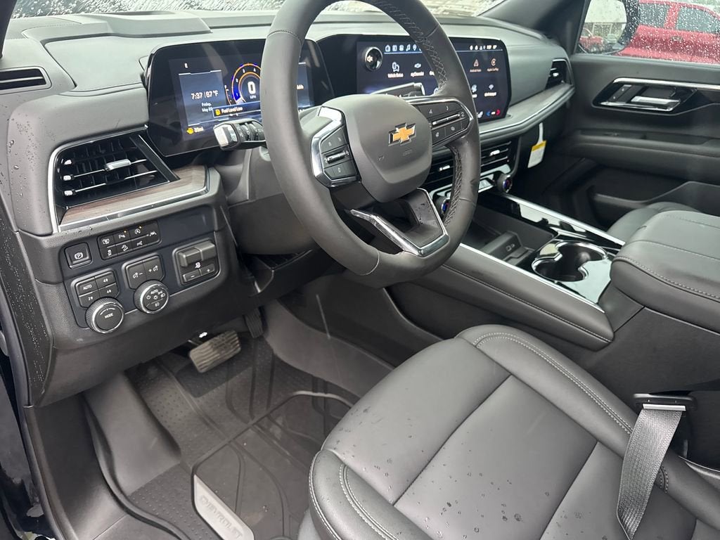 2026 Chevrolet Suburban LT - Photo 17