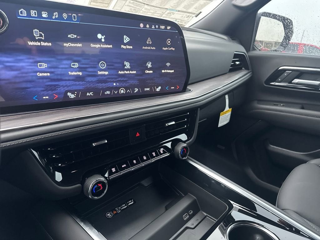 2026 Chevrolet Suburban LT - Photo 21