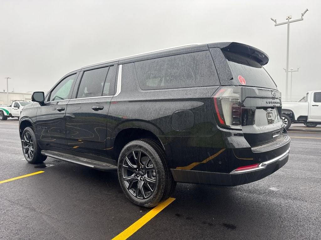 2026 Chevrolet Suburban LT