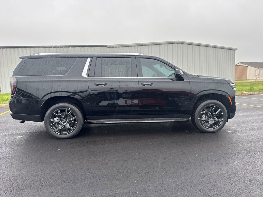 2026 Chevrolet Suburban LT - Photo 8