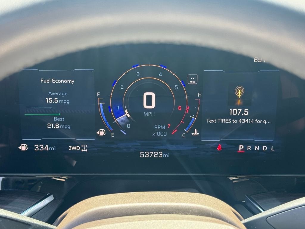 2025 Chevrolet Suburban LT