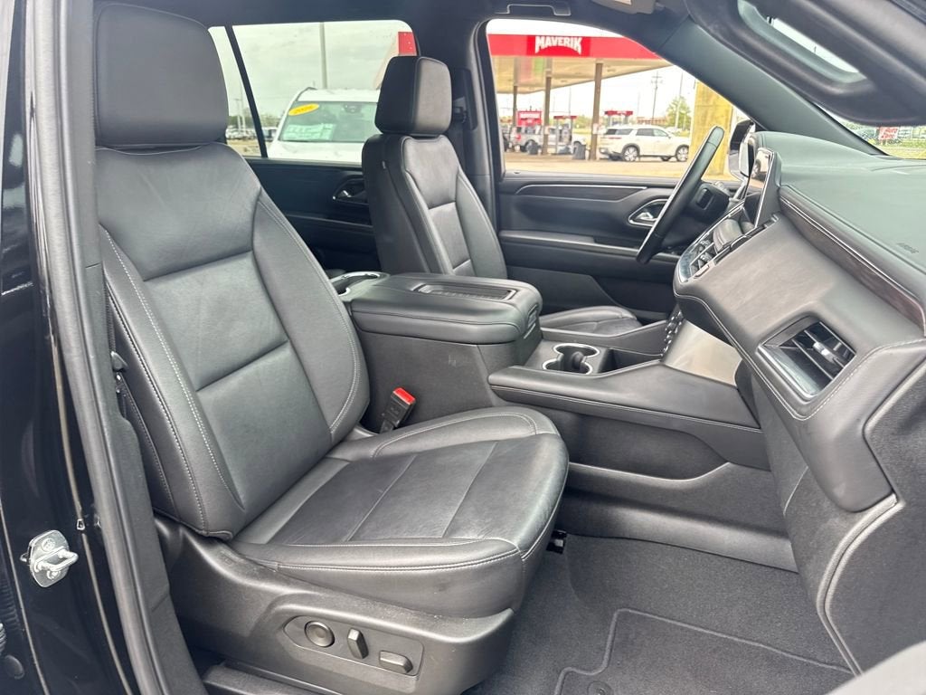 2024 Chevrolet Suburban LT