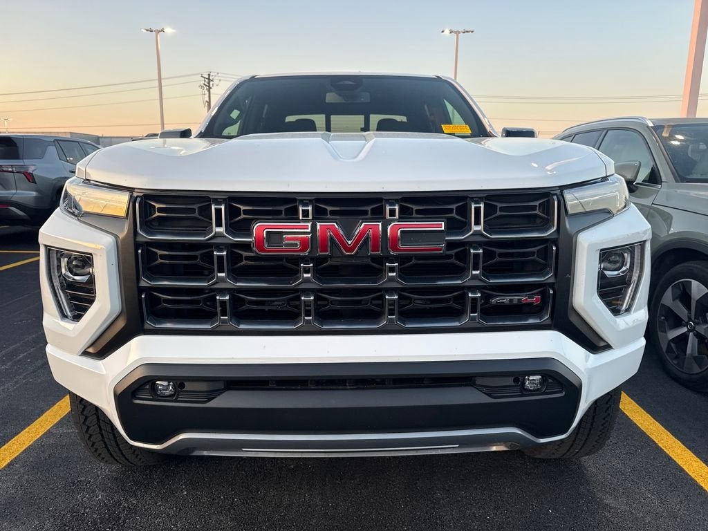2025 GMC Canyon AT4