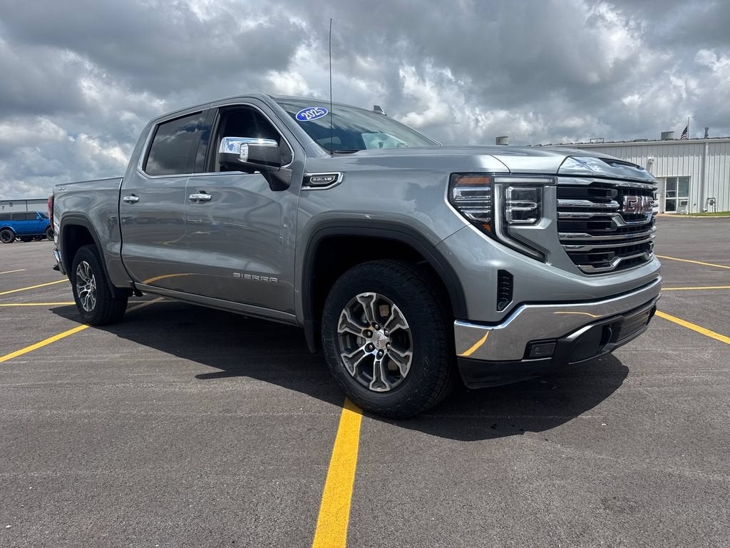 2025 GMC Sierra 1500 SLT