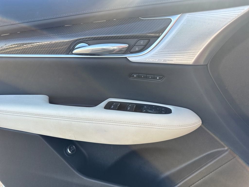 2024 Cadillac XT6 Sport