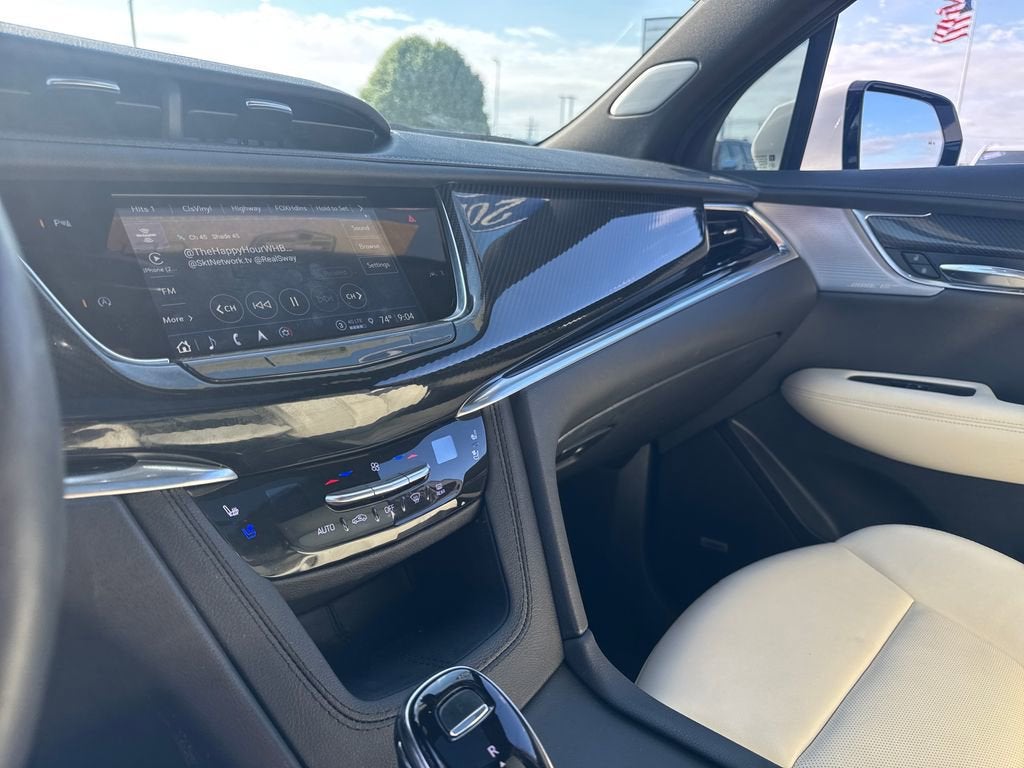 2024 Cadillac XT6 Sport