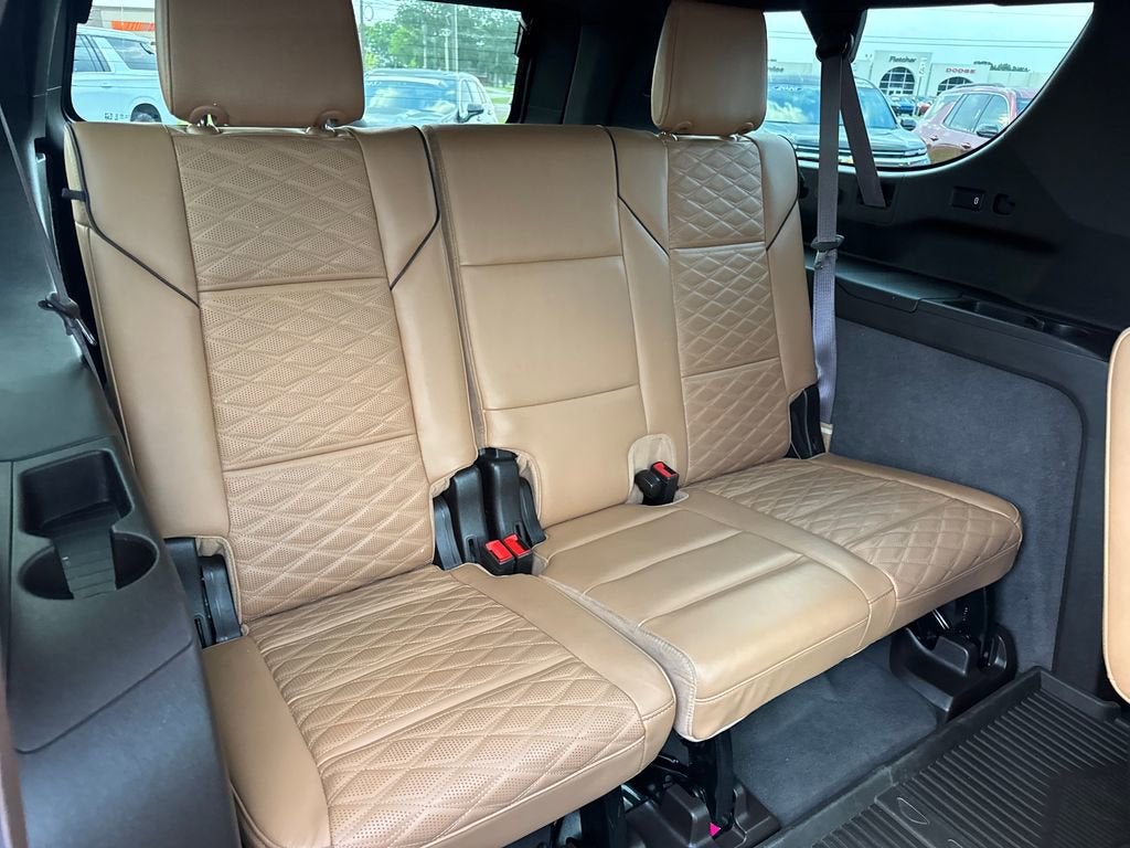 2022 Cadillac Escalade ESV Premium Luxury