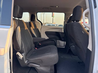 2024 Chrysler Voyager LX