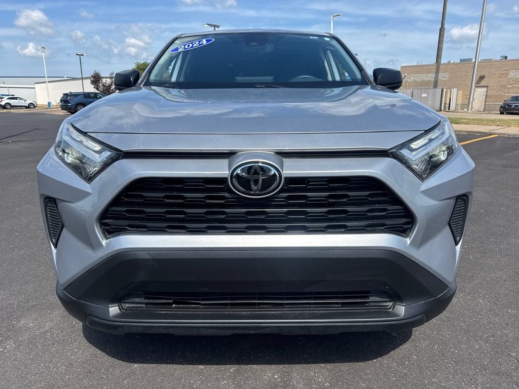 2024 Toyota RAV4 LE