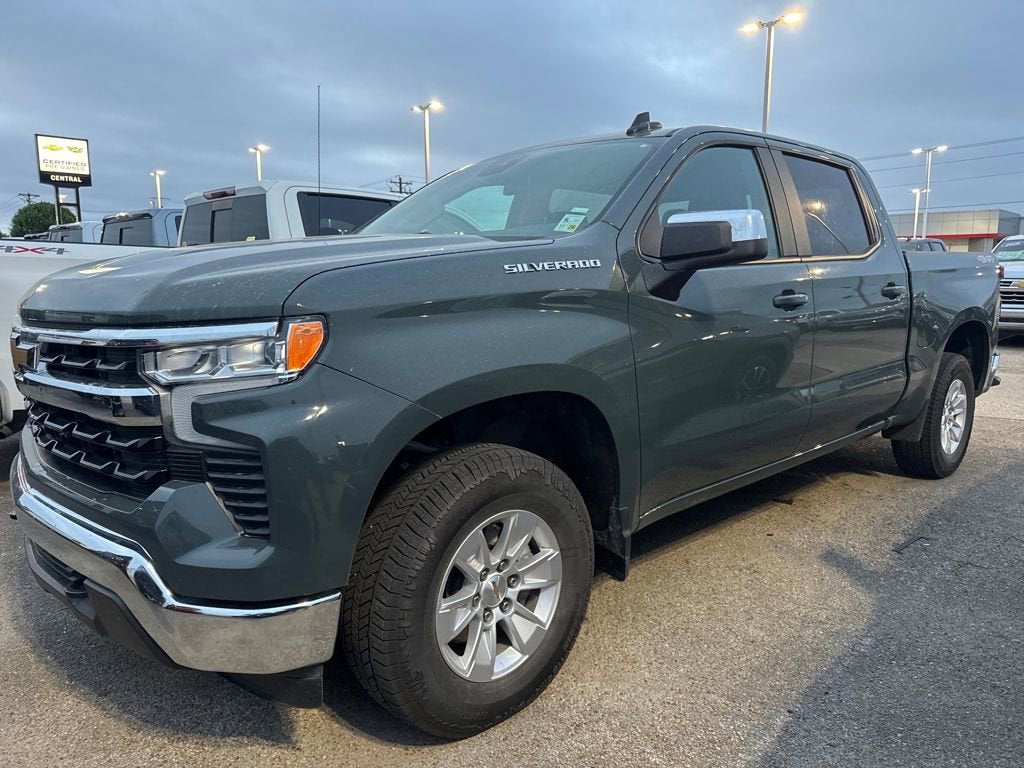 2025 Chevrolet Silverado 1500 LT