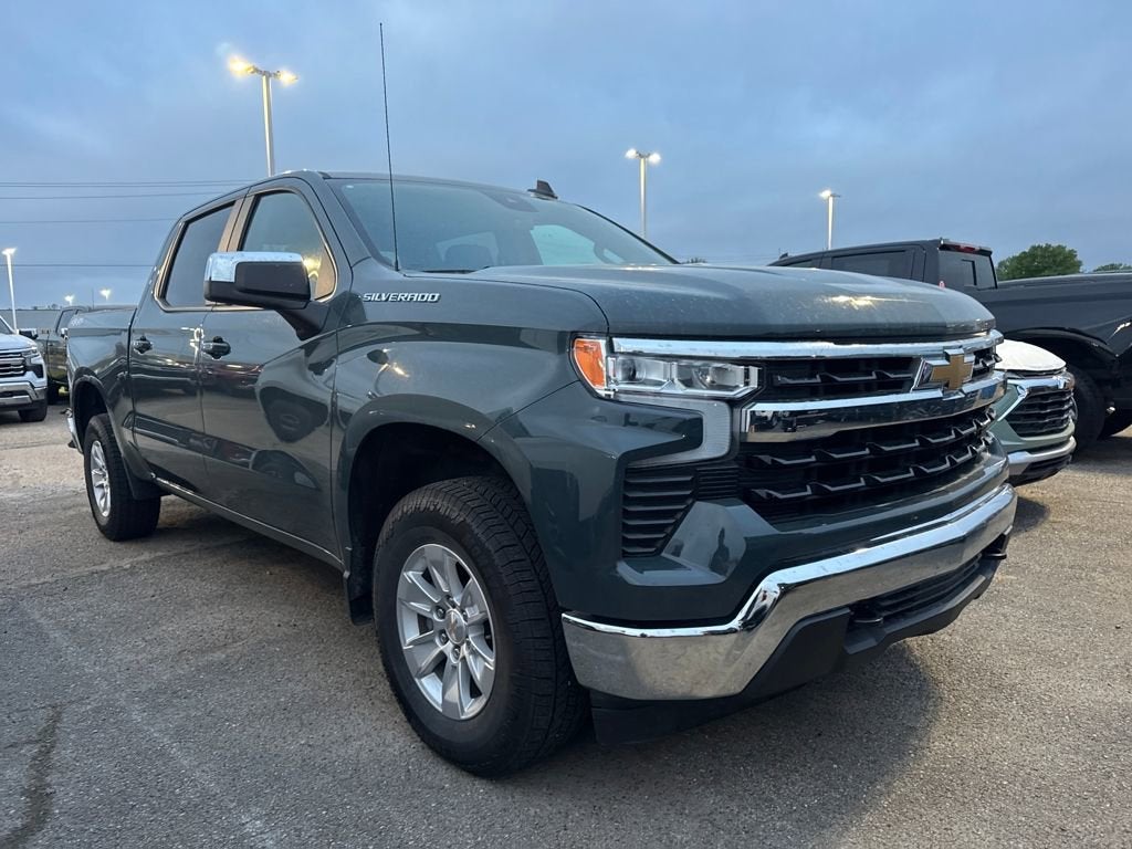2025 Chevrolet Silverado 1500 LT