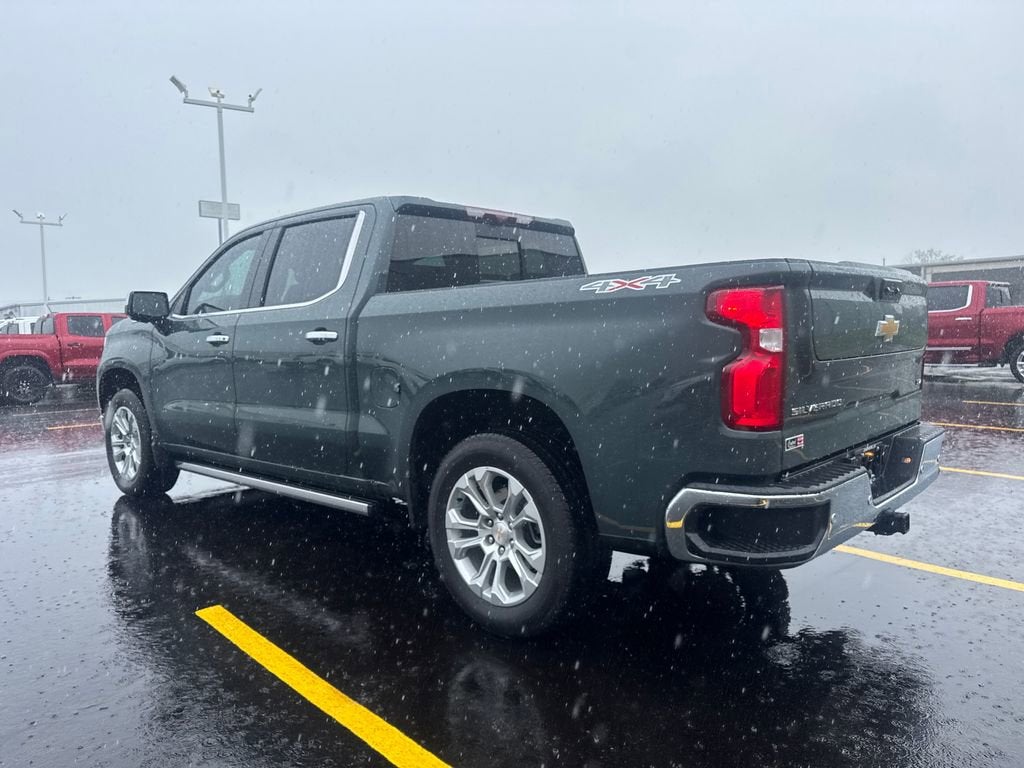 2025 Chevrolet Silverado 1500 LTZ
