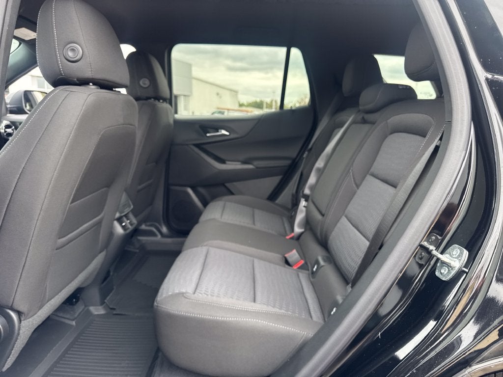 2027 Chevrolet Equinox LT - Photo 13