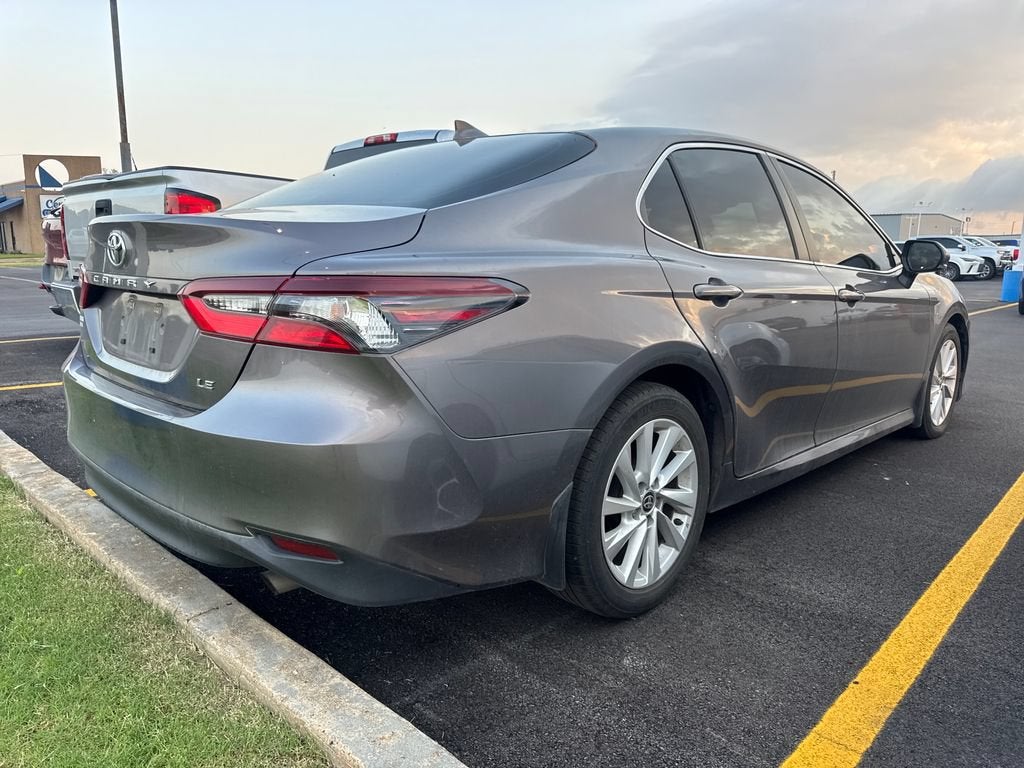 2022 Toyota Camry LE