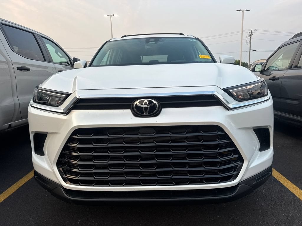 2026 Toyota Grand Highlander LE