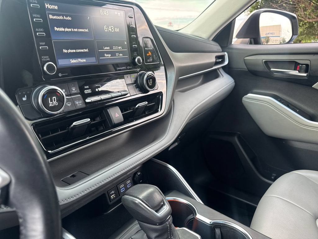 2022 Toyota Highlander XLE
