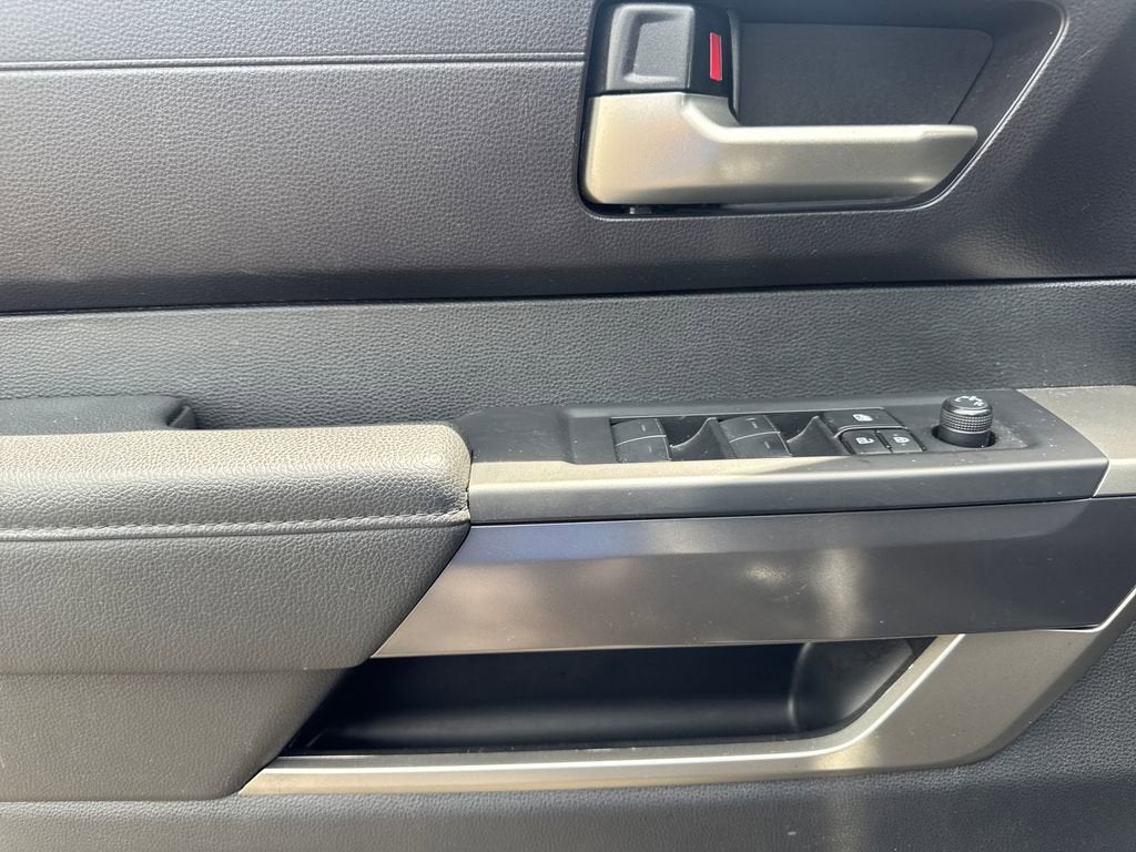 2023 Toyota Tundra 4WD SR5