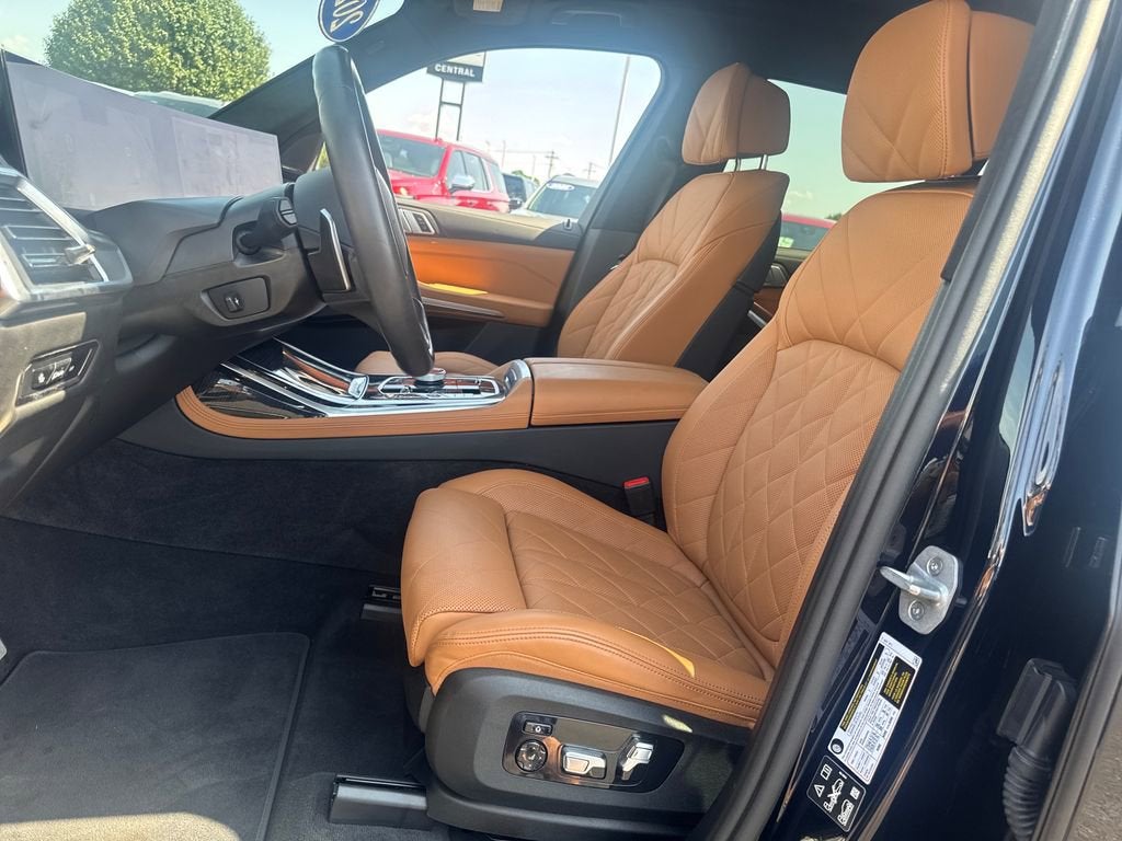 2024 BMW X7 xDrive40i