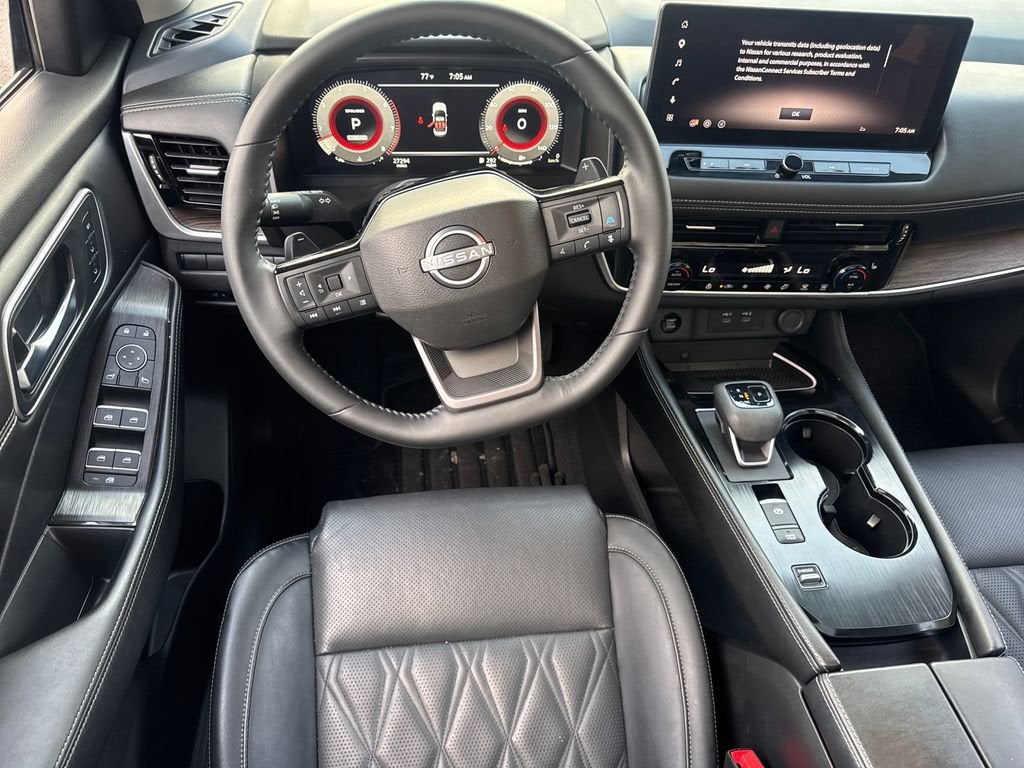 2025 Nissan Rogue Platinum