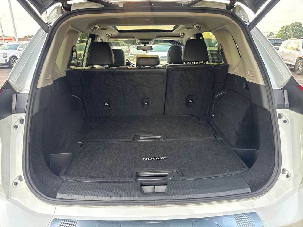 2025 Nissan Rogue Platinum