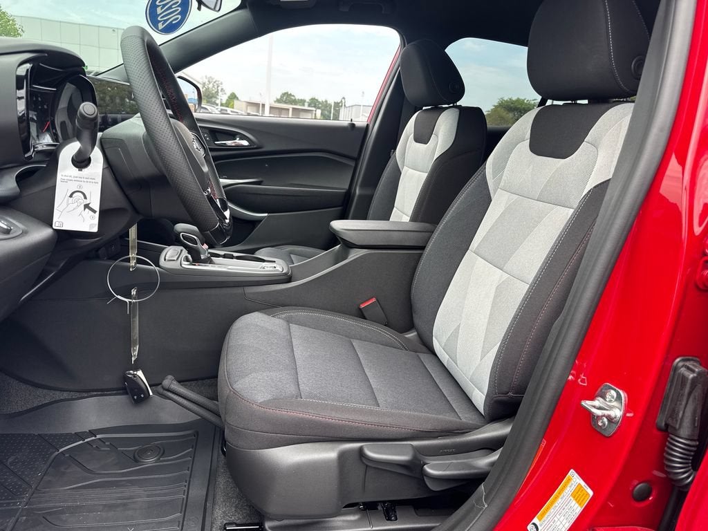 2026 Chevrolet Trax RS - Photo 15