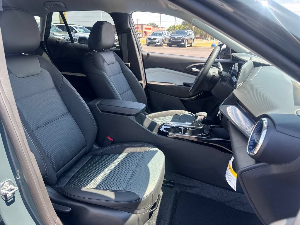 2026 Chevrolet Trax LT - Photo 11
