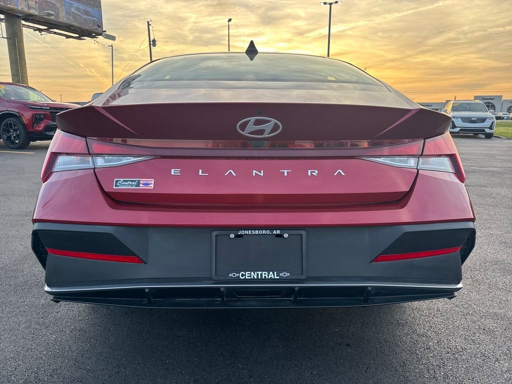 2024 Hyundai Elantra SEL