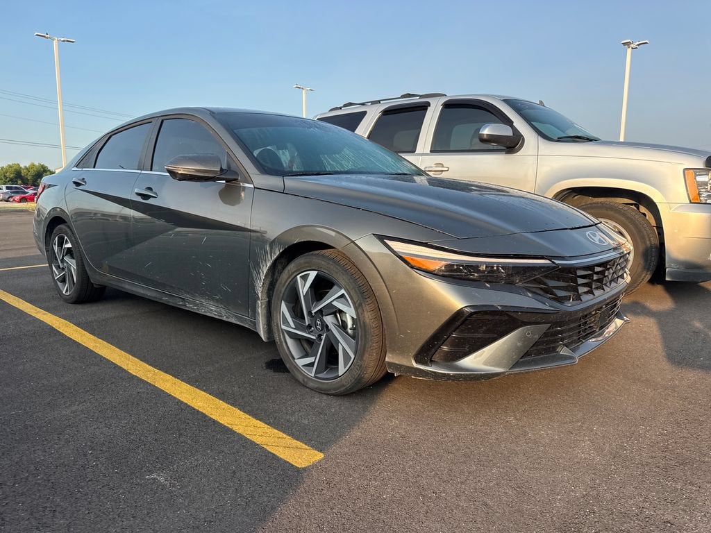 2024 Hyundai Elantra Limited