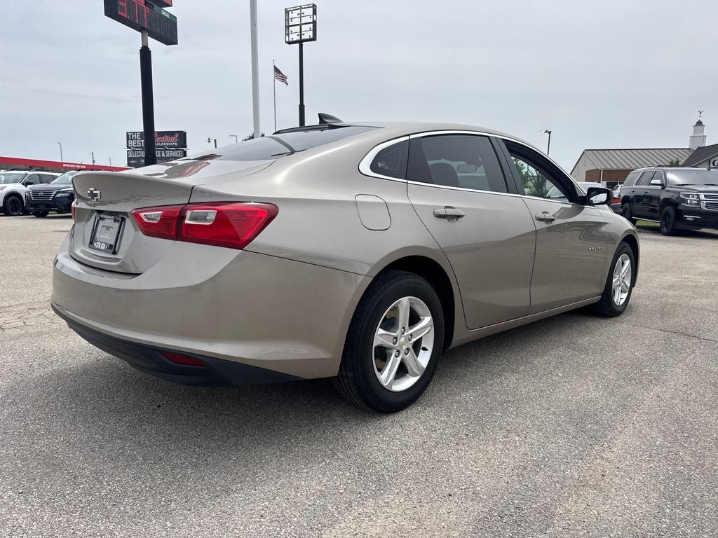 2022 Chevrolet Malibu LS 1LS