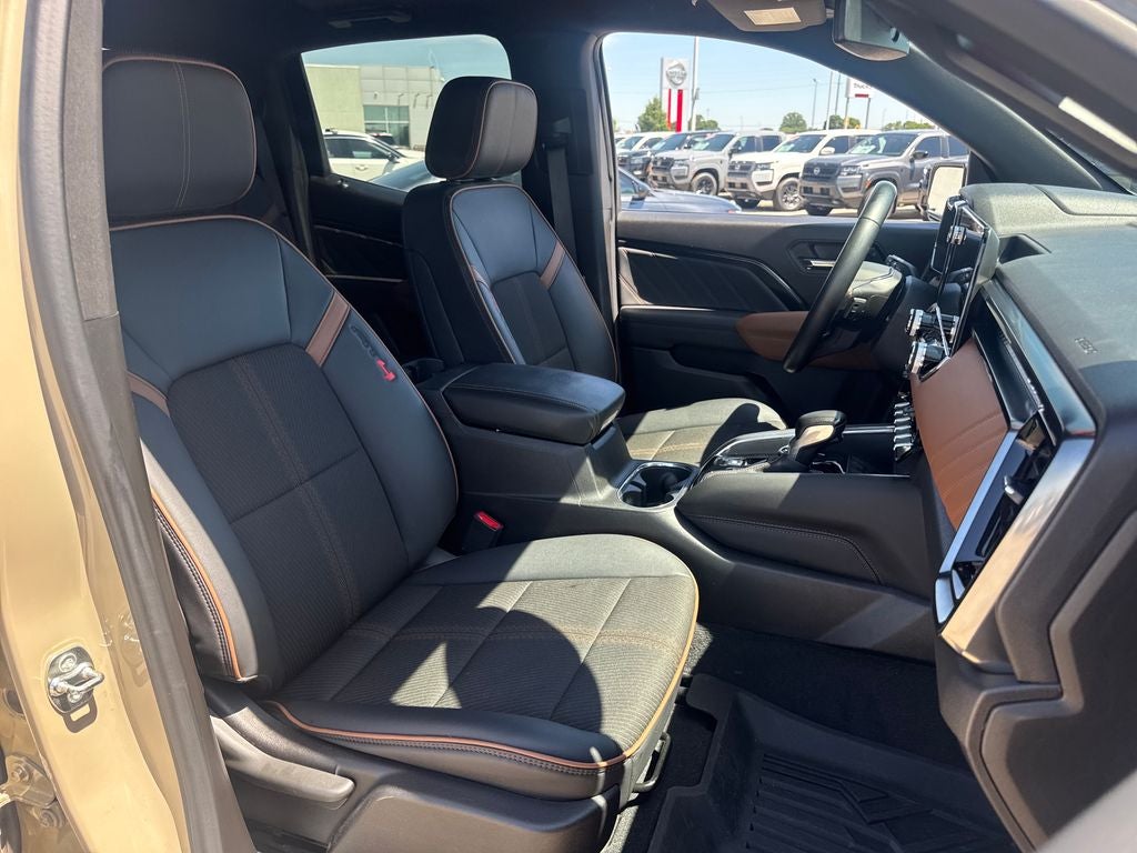 2024 GMC Canyon AT4