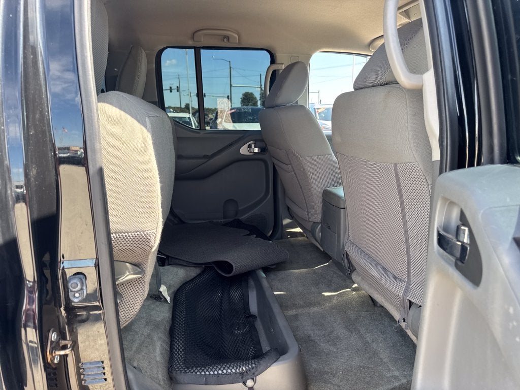 2016 Nissan Frontier SV