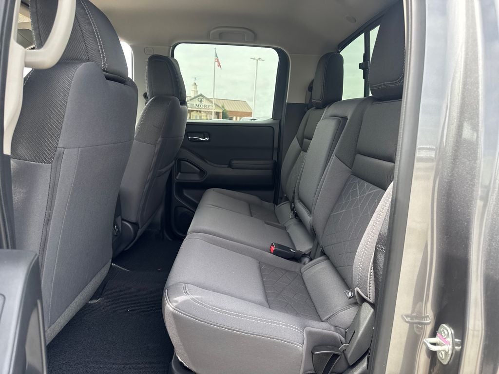 2025 Nissan Frontier SV