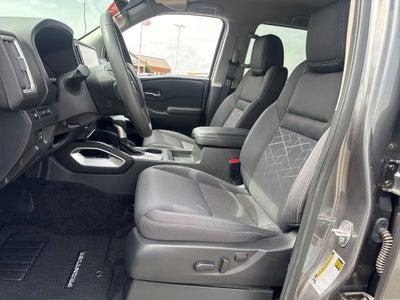 2025 Nissan Frontier SV