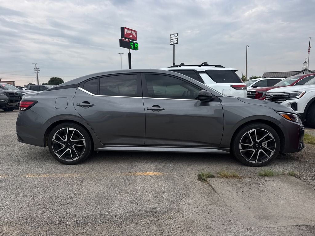 2025 Nissan Sentra SR