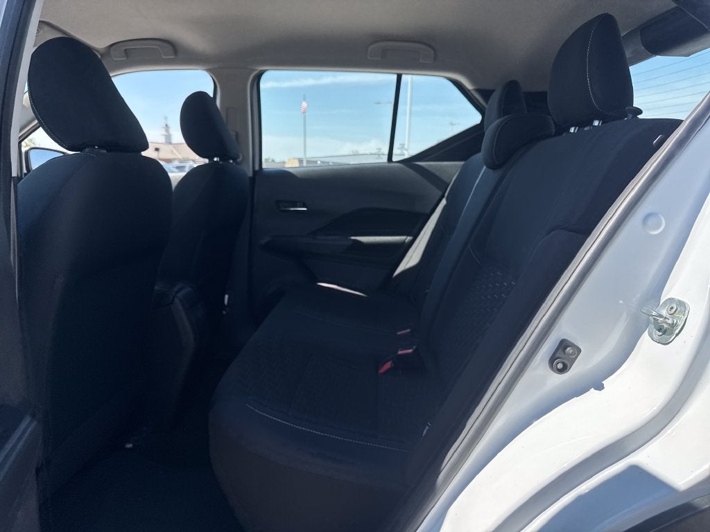 2022 Nissan Kicks SV