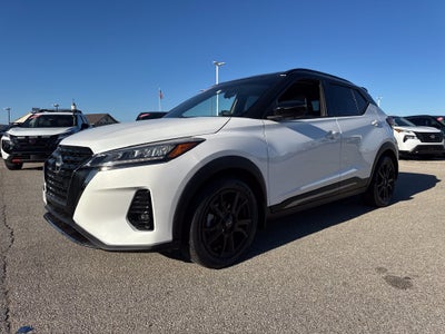 2023 Nissan Kicks SR