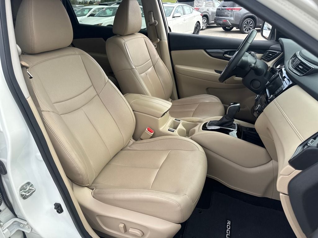 2020 Nissan Rogue SL