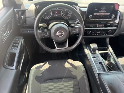 2023 Nissan Pathfinder SV