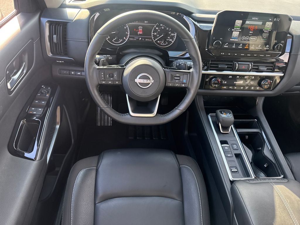 2025 Nissan Pathfinder SL