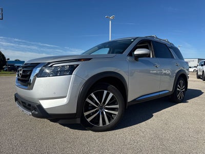 2025 Nissan Pathfinder Platinum
