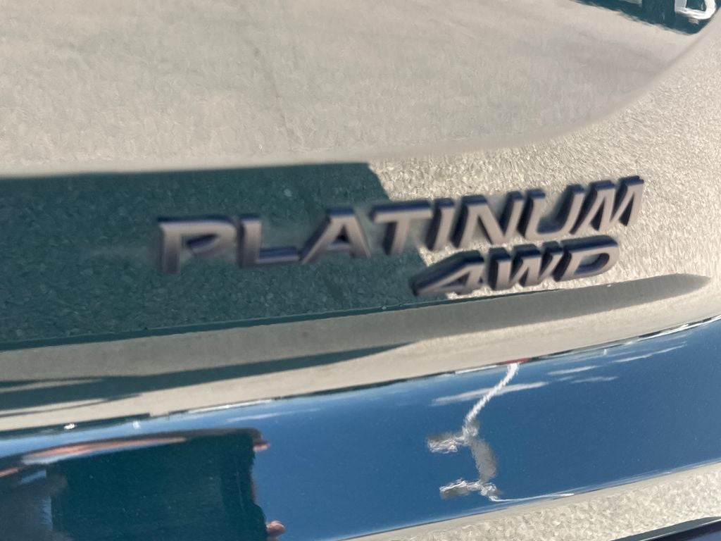 2024 Nissan Pathfinder Platinum