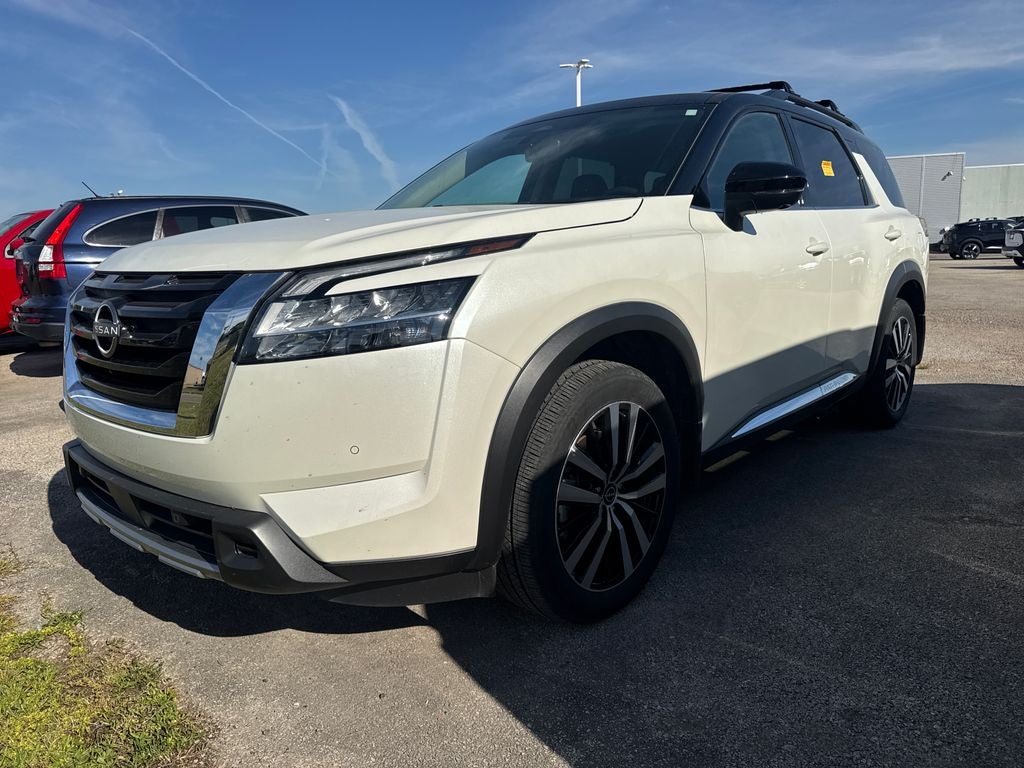 2024 Nissan Pathfinder Platinum