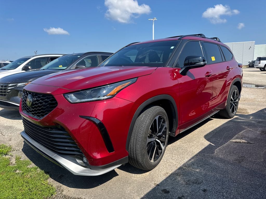 2022 Toyota Highlander XSE