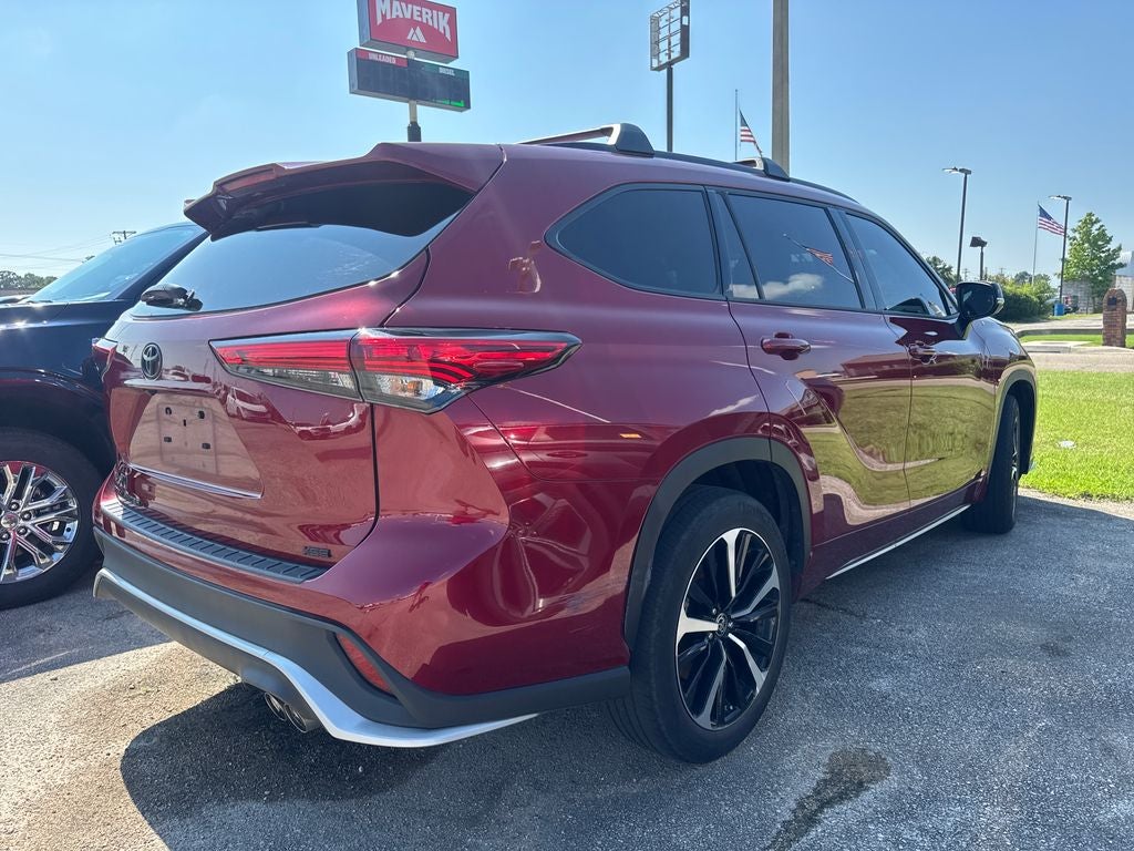 2022 Toyota Highlander XSE