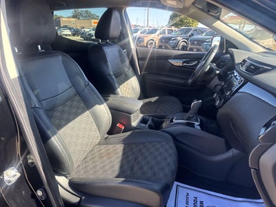 2022 Nissan Rogue Sport SV