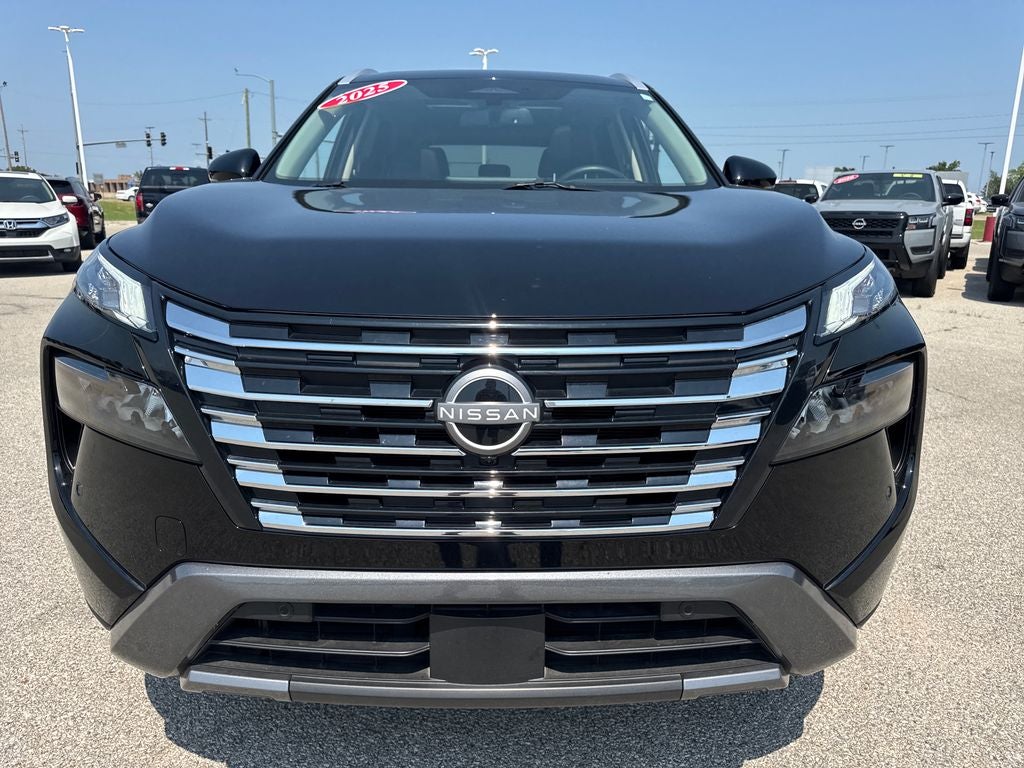 2025 Nissan Rogue SL