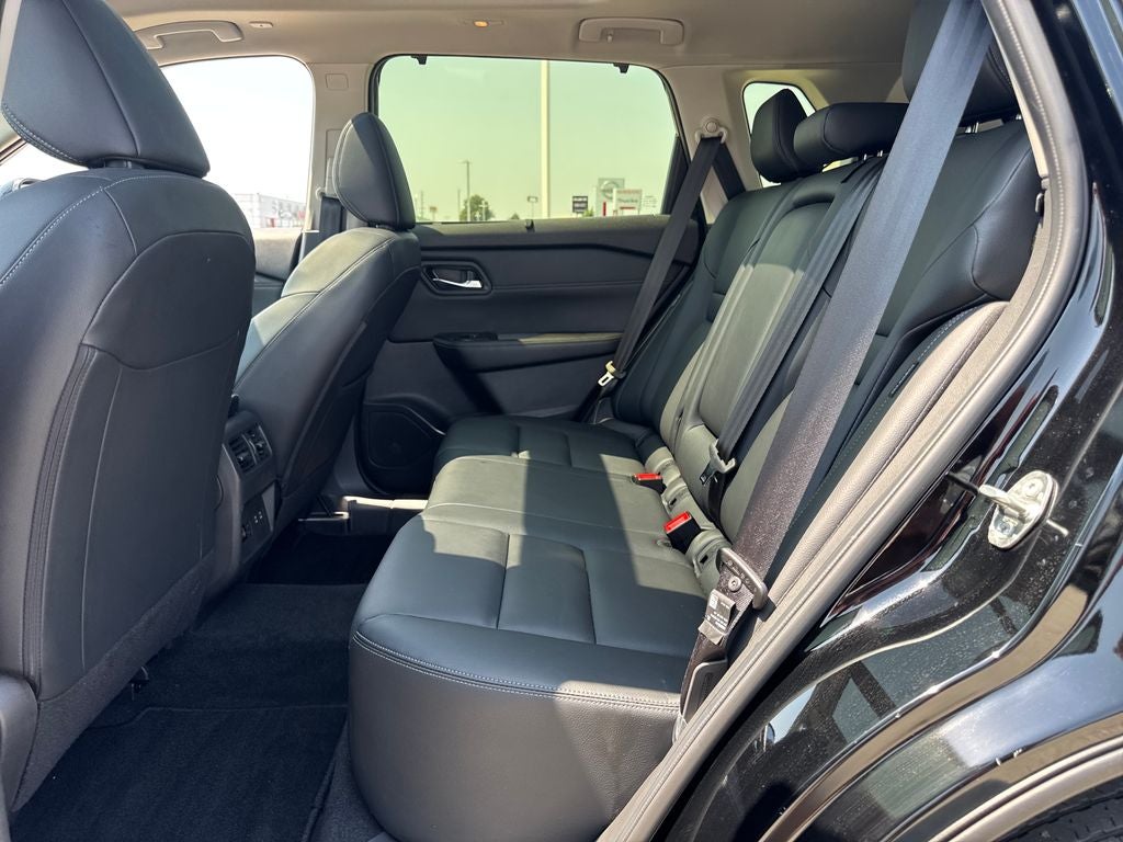 2025 Nissan Rogue SL