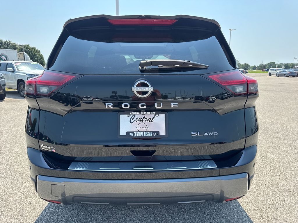 2025 Nissan Rogue SL