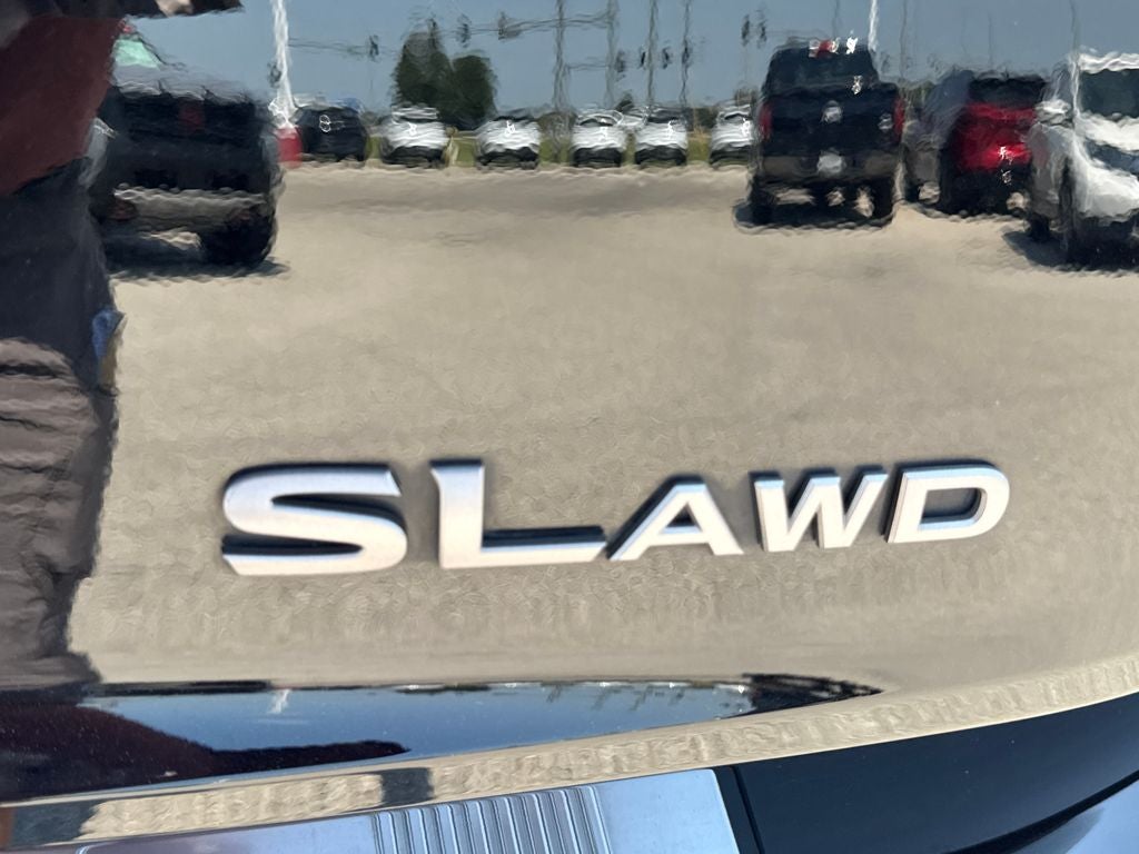 2025 Nissan Rogue SL
